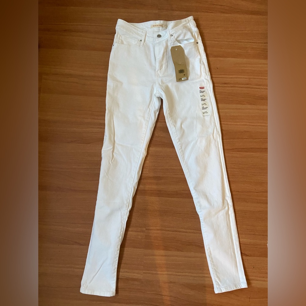 NWT LEVI’S 721 High Rise Skinny White 27 Long